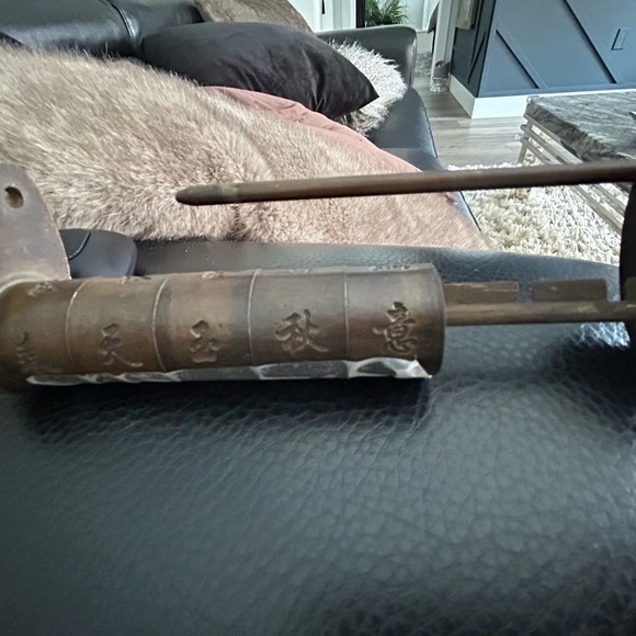 Oriental Chinese combination lock - Picture 9 of 13